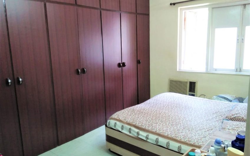 1 BHK Fully Furnished Flat In Juhu Lane For Rent