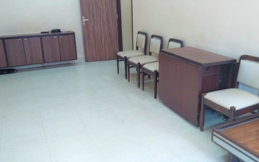 1 BHK Fully Furnished Flat In Juhu Lane For Rent